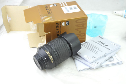 Nikon nikkor 18 140 mm - dx,